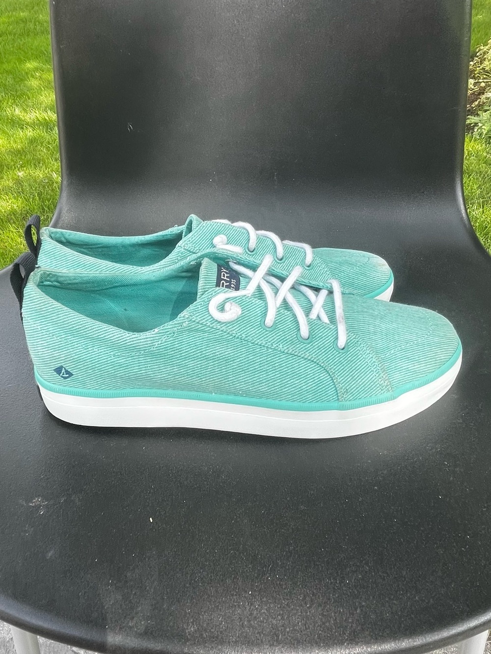 Sperry Top-Sider Turquoise Canvas
Sneakers Memory Foam
Size 5